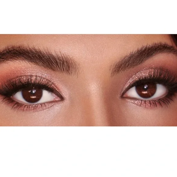 Charlotte Tilbury Exagger-Eyes Bigger Brighter Luxury Eyeshadow Palette - Picture 4 of 10